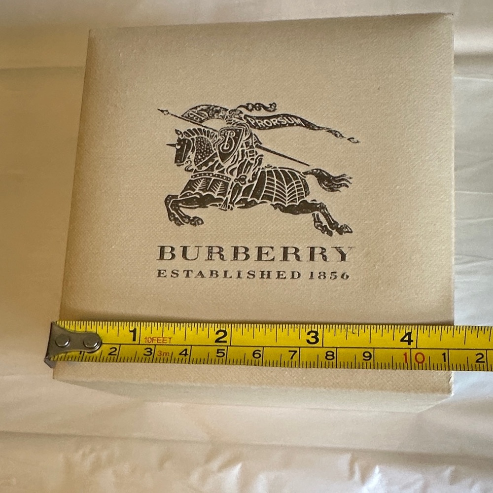 Burberry Cream Canvas Watch Box with Black Equestrian Logo - Picture 7 of 9